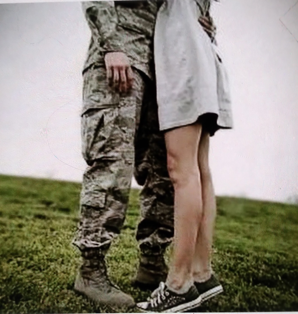 Военный и девушка любовь