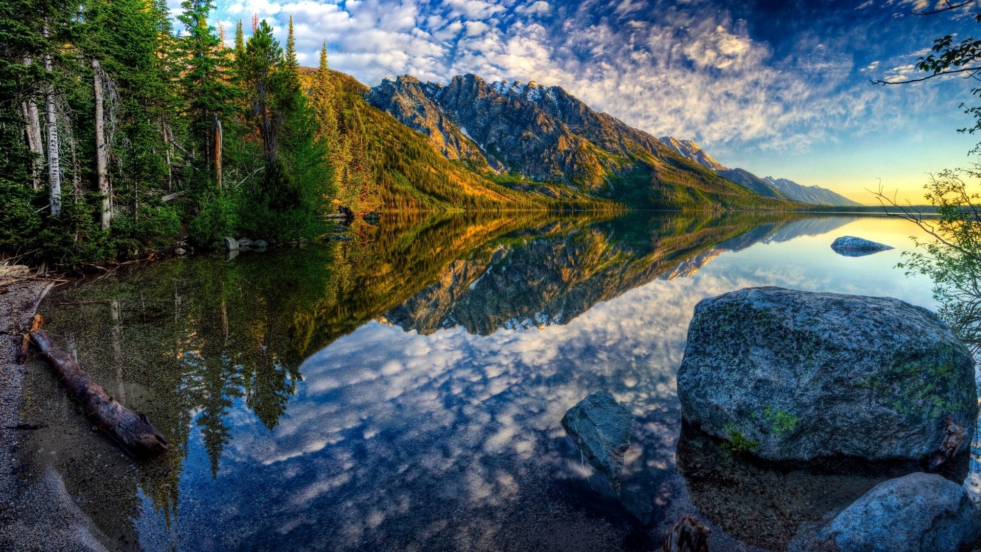 Горное озеро 8k Ultra HD