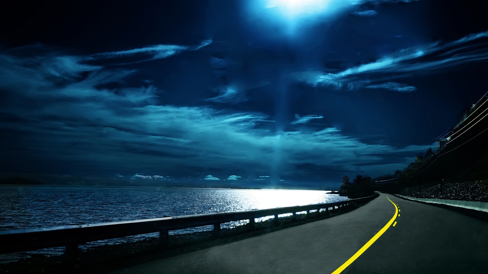 Красивая ночная дорога