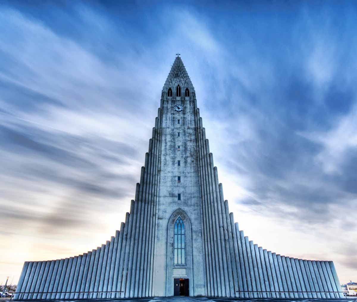 Лютеранская Церковь Хатльгримскиркья в Рейкьявике, Исландия