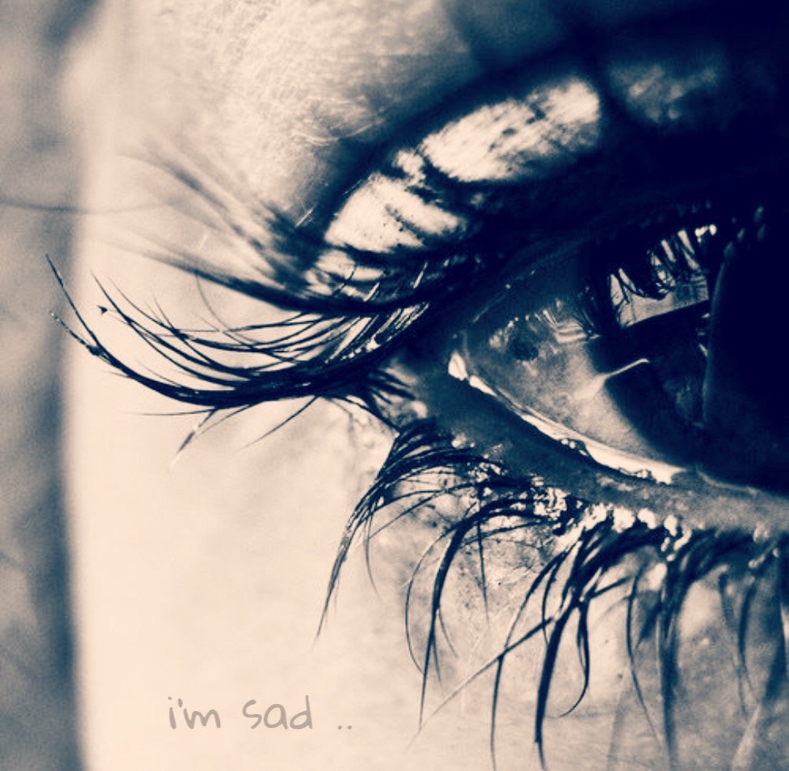 Девушка с грустными глазами