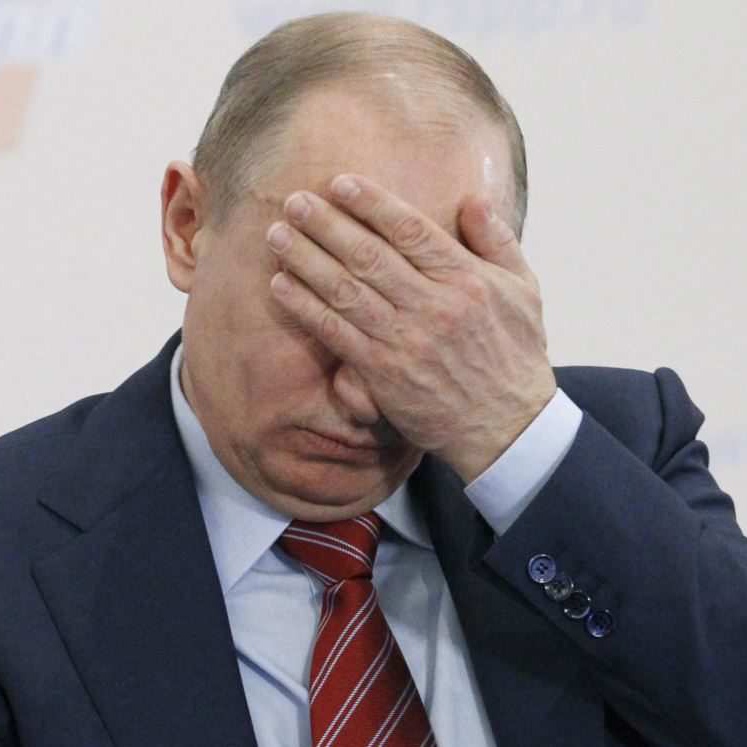 Путин рука на лбу