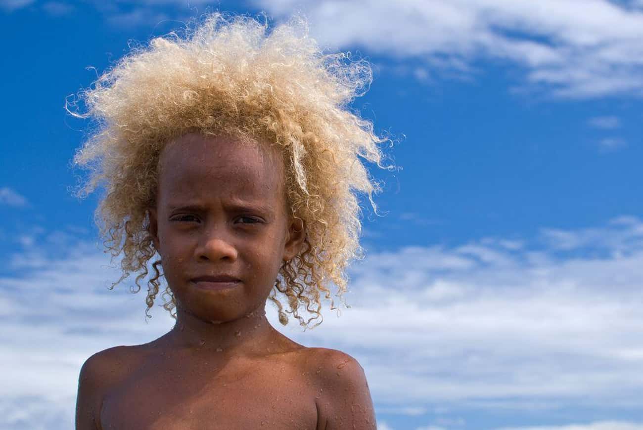 Аборигены Соломоновых островов блондины