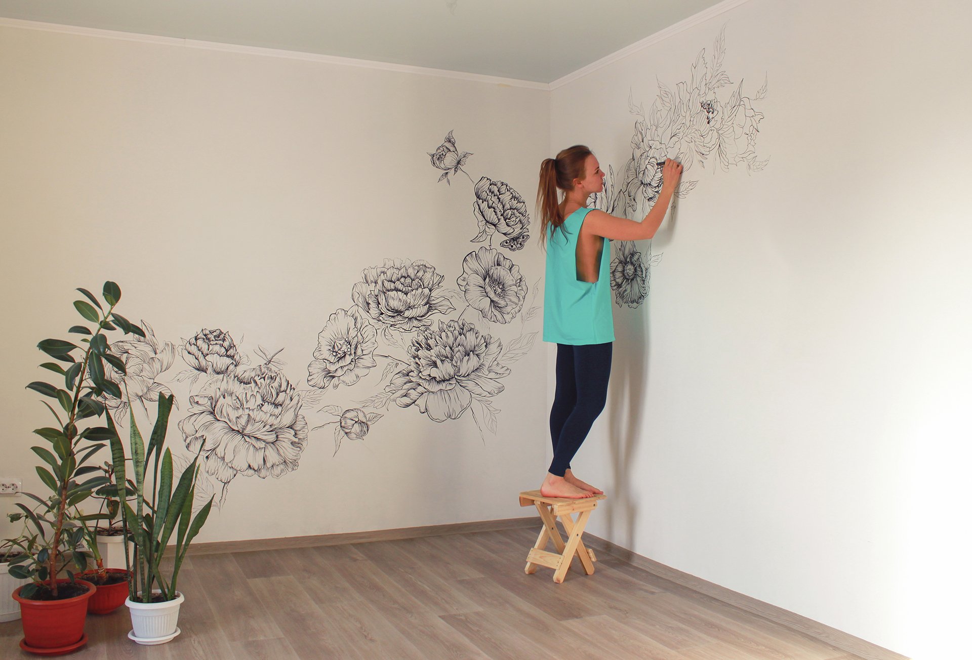 Рисунок на стене в квартире