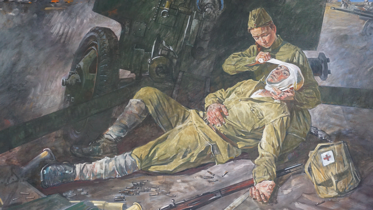 Раненый солдат картина