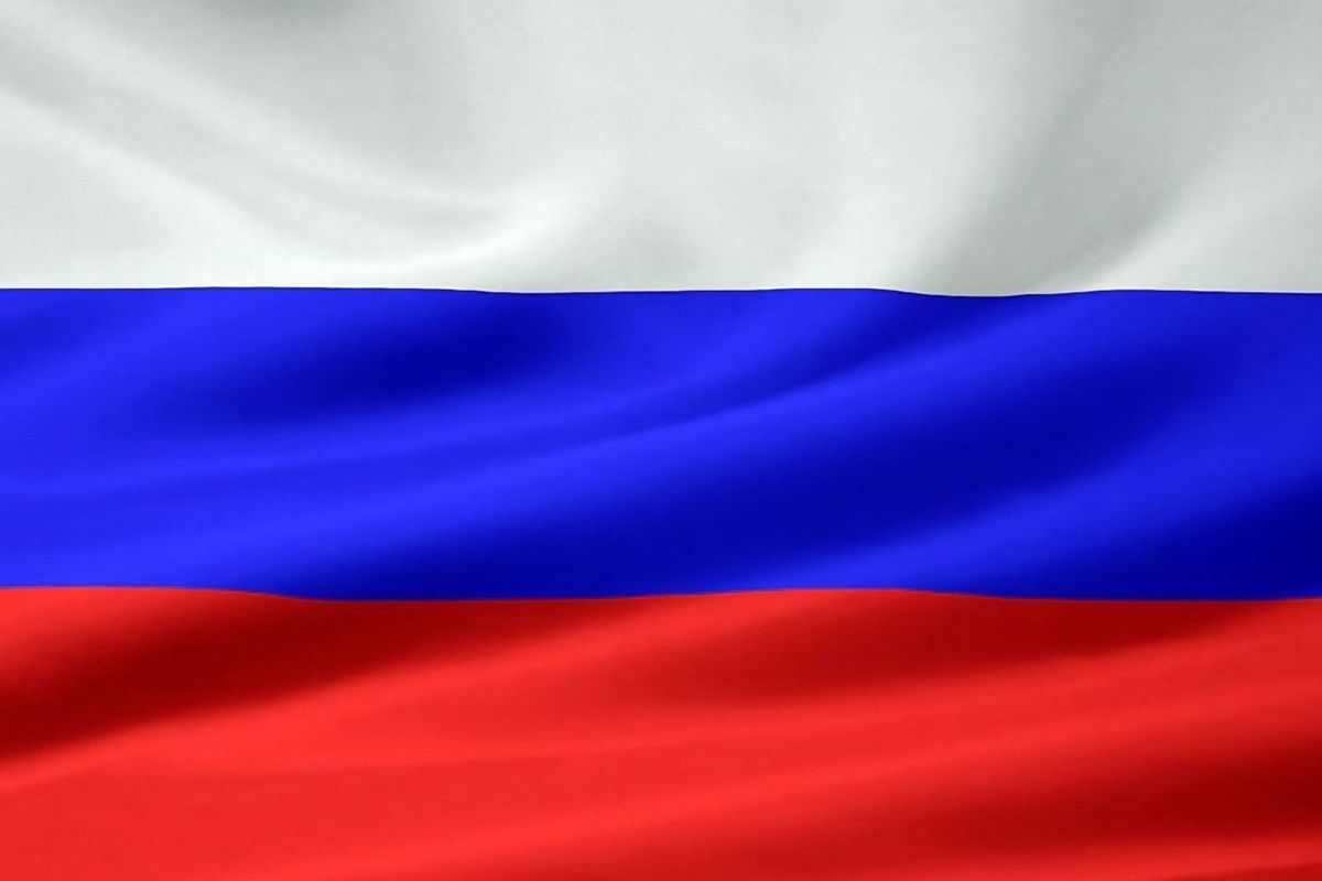 Флаг России и Дагестана