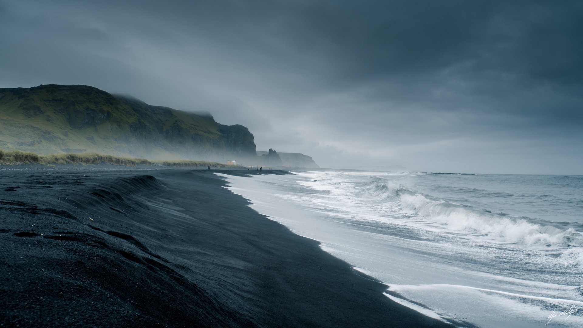 Исландия океан черный песок