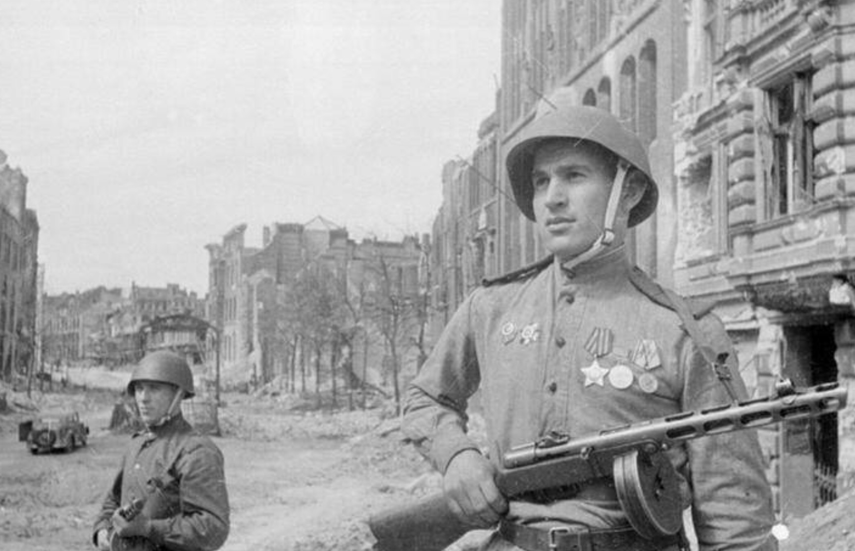 Советские автоматчики Берлин 1945