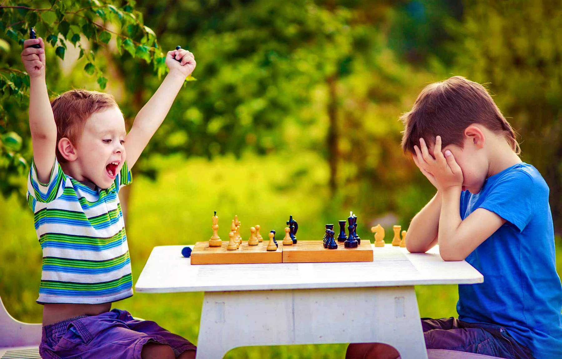Дети играющие в шахматы