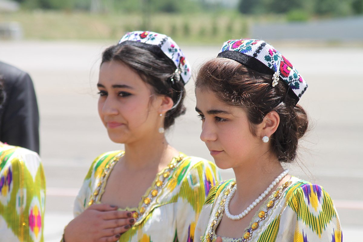 Таджикская внешность девушки