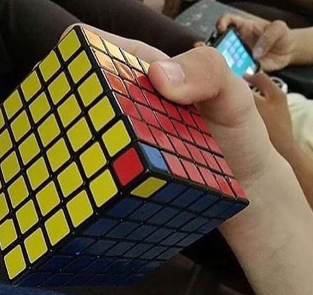 Прикольный кубик Рубика