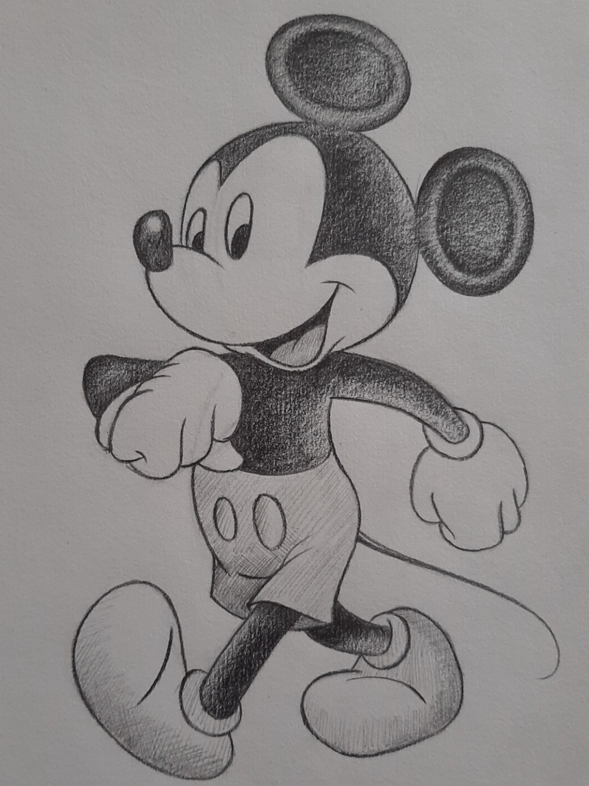 Микки Маус рисунок карандашом